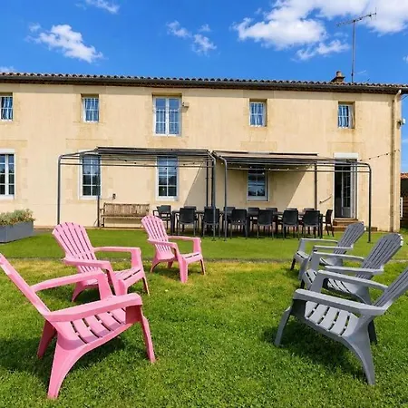 La Ferme Du Mesnil Familiale Proche Du Puy Dufou Chateaumur